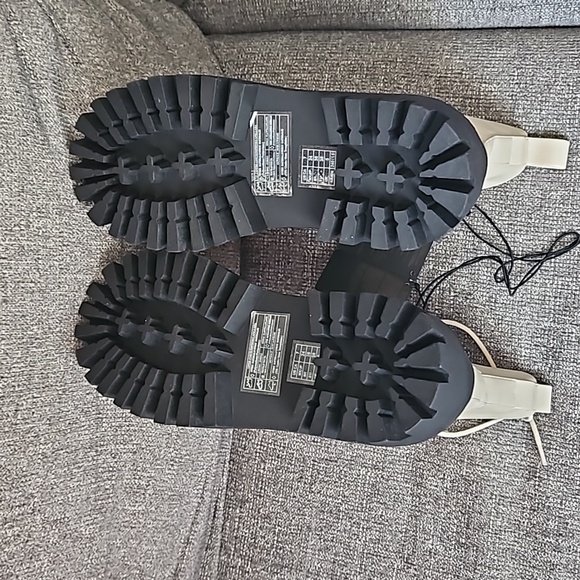 Forever 21 Womans Combat Style Boots - Picture 5 of 5